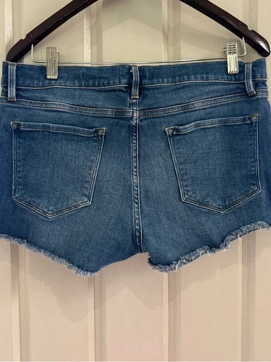 Frame Denim Le Cutoff Mid-Blue Frayed Hem Jean Shorts EUC Women’s Size 30 - Picture 10 of 16